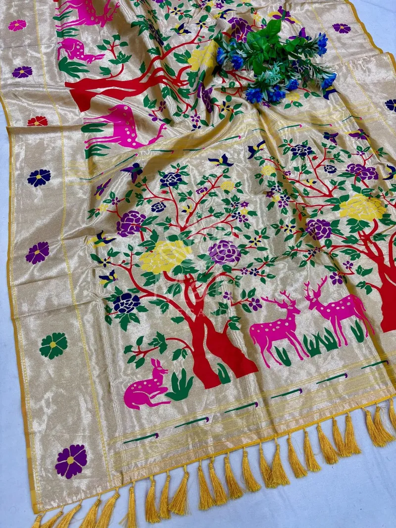 Yellow Kanchipuram Silk Saree, Zari Weave — Kanchipuram