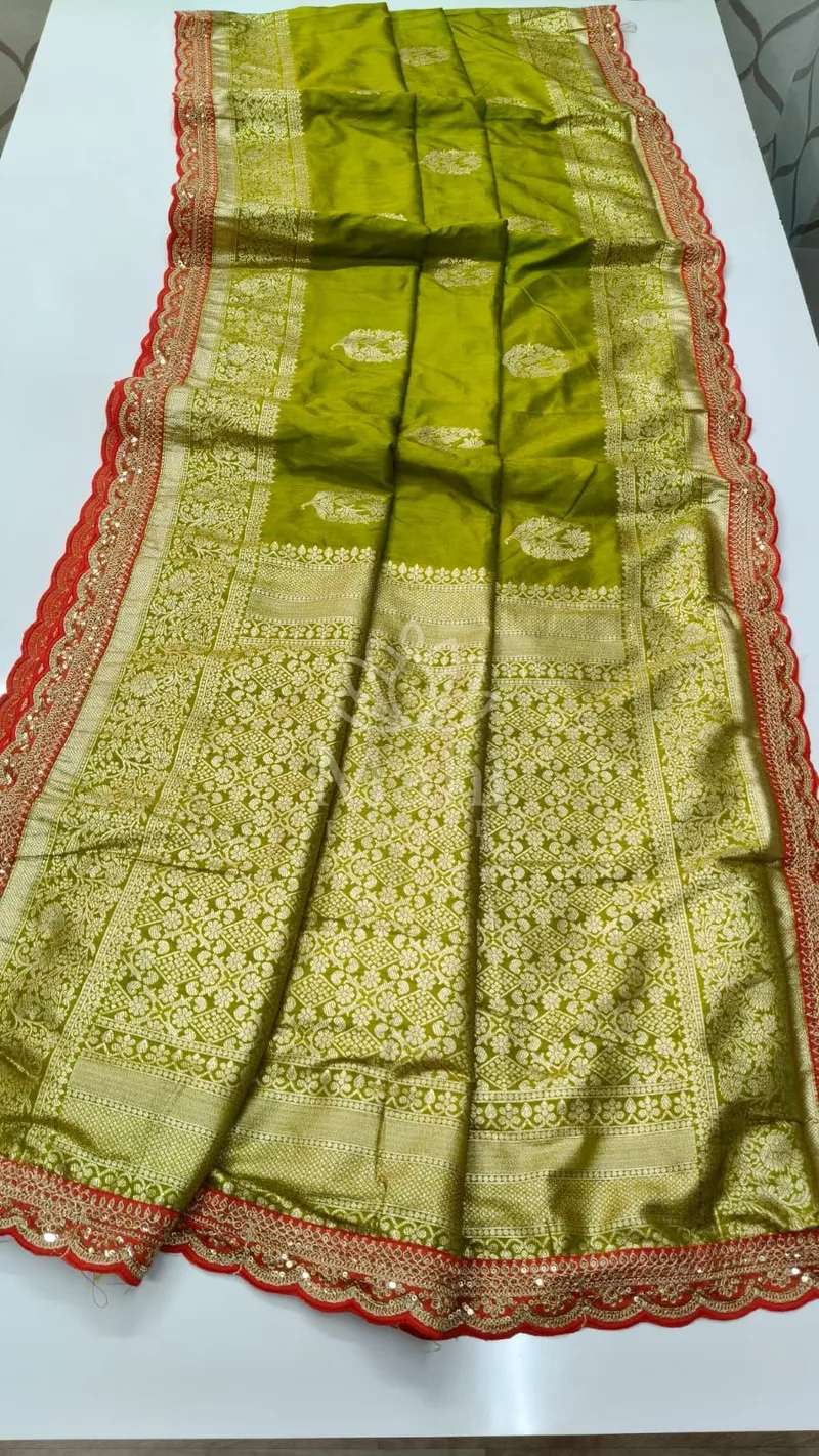 Parrot Green Dola Silk Saree, Woven Pallu and Border — Dola