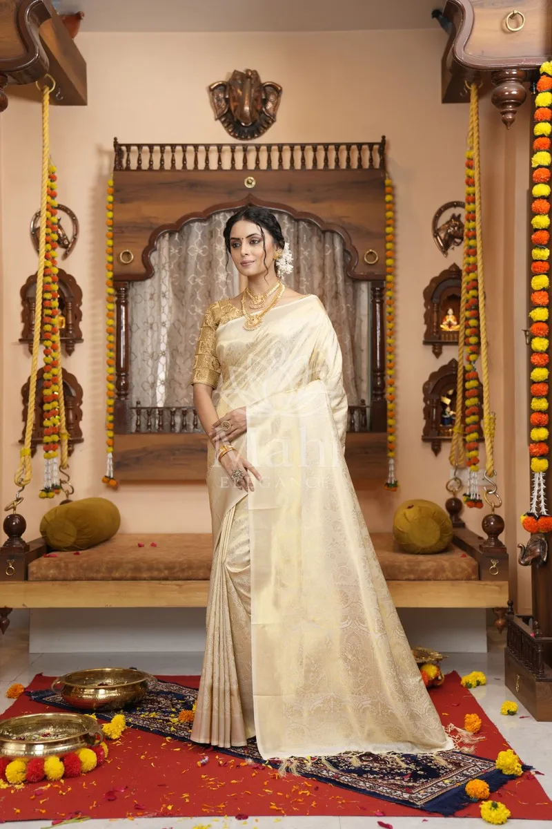 Diya Off White Kanchipuram Silk Saree, Zari Weave — Kanchipuram