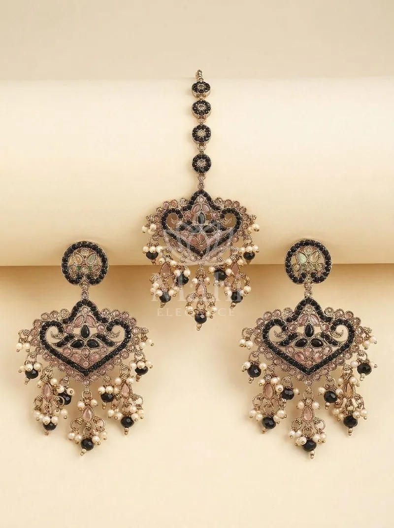 Kundan Heart Danglers With Mangtika — Alloy Earring