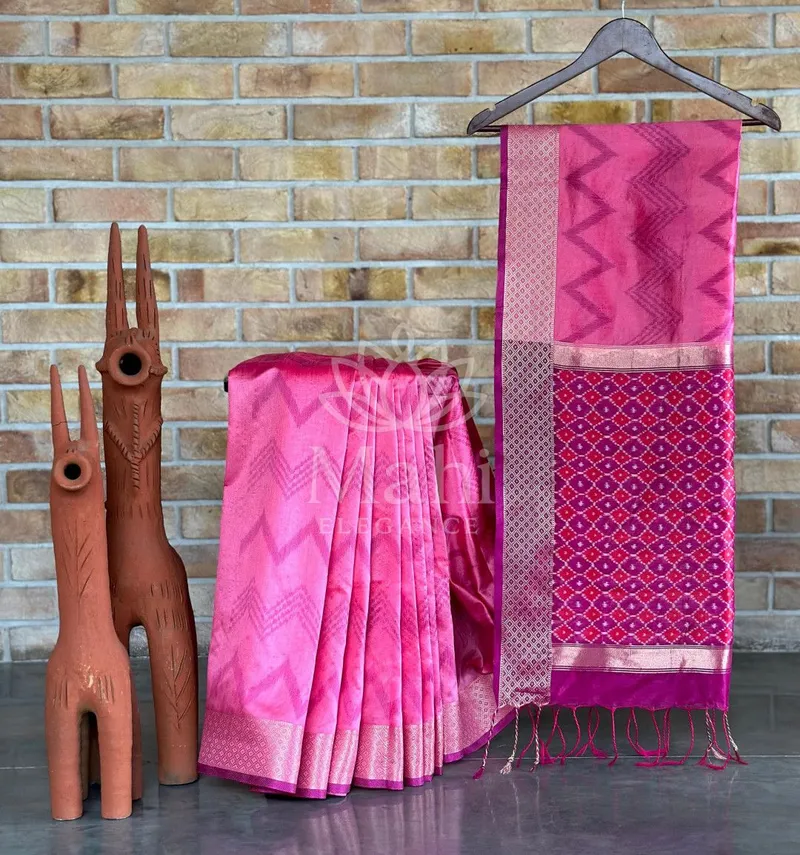 Pink Tussar Silk Saree, Zigzag Weave & Ikkat Pallu — Tussar