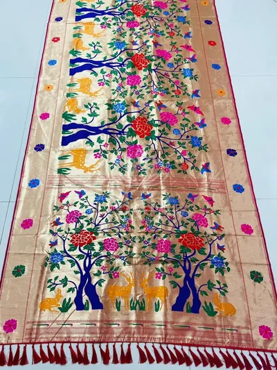 Red Kanchipuram Silk Saree, Zari Weave — Kanchipuram