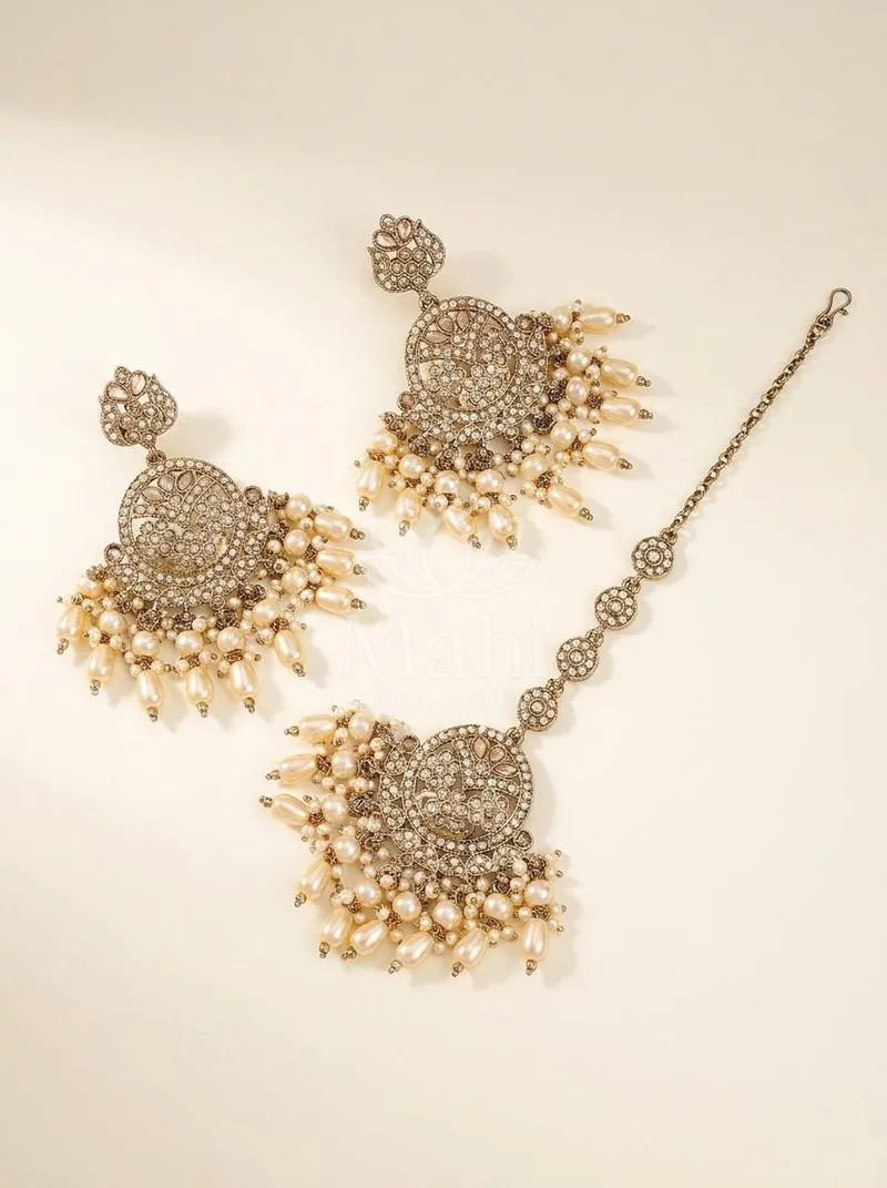 Kundan Danglers With Mangtika — Alloy Earring